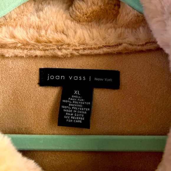 Faux fur coat - Picture 4 of 4